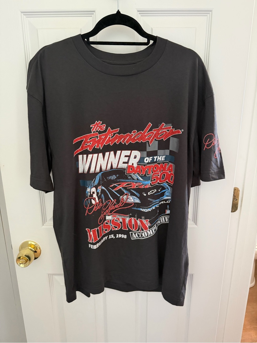Hollister Men's Dale Earnhardt Gray Graphic Tee Shirt Size Medium